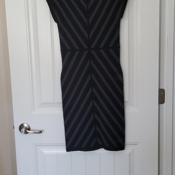 Max Studio Dress - Picture 7 of 7